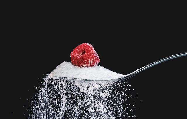 suiker en zoetstof kan een onbalans aan bacteriën in je darm veroorzaken